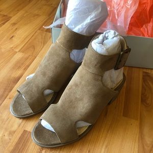 Sole Society Tally Block Heel Sandal